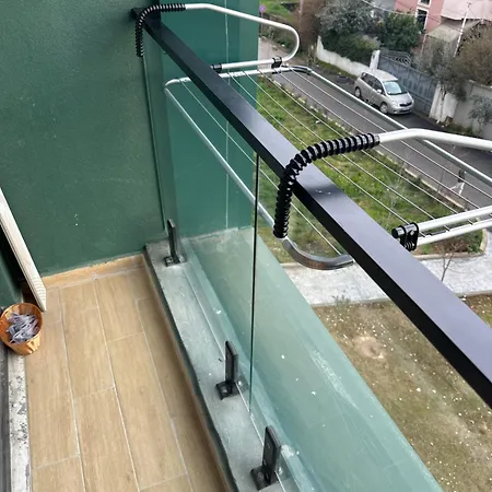 Sisi 1 Tirana