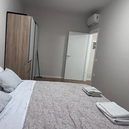 Sisi 1 Apartman *